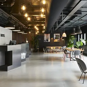 Hotel Good, Londyn